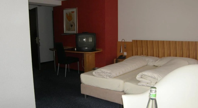 Hotel Restaurant Puurehuus, Varaa Hotelli Uster 
