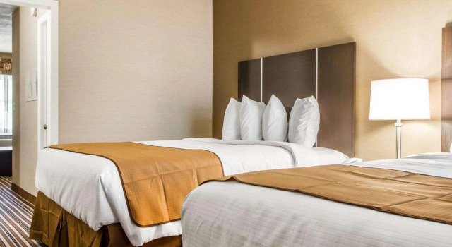 Люкс Quality Inn & Suites South Portland