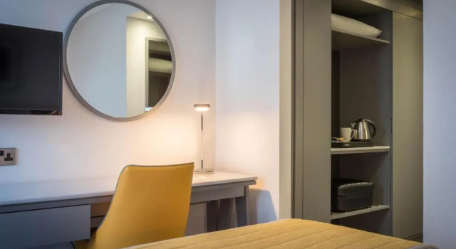 Трёхместный номер Standard Maldron Hotel Dublin Airport