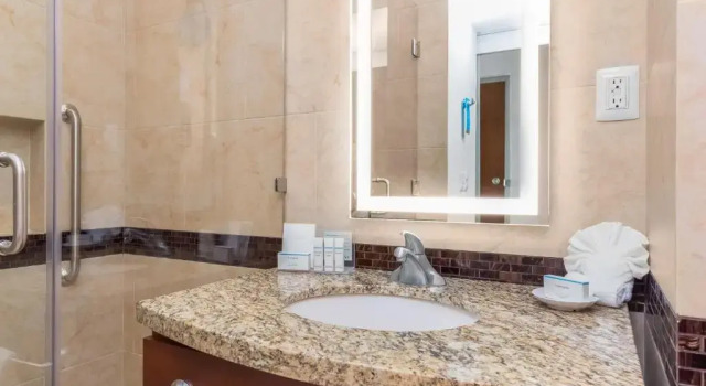 Студия люкс Hampton Inn & Suites by Hilton Los Cabos