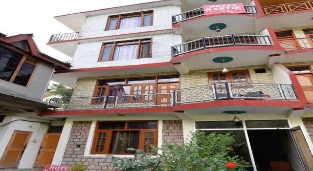 OYO 13387 Hotel Kartik