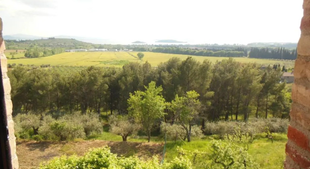 Коттедж Tra lago e collina