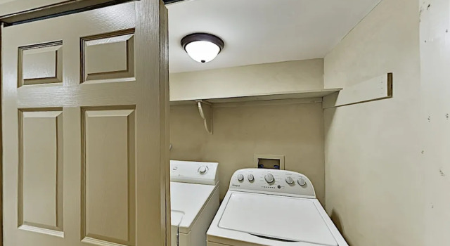 Mountain Echoes : Hot Tub & Home Theater! 2 Bedroom Cabin