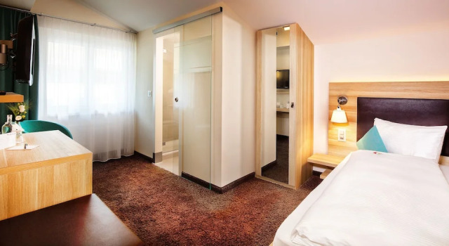 Camera Standard Hotel Oberland