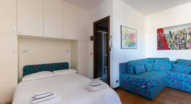 Mysa Properties - Lovely Studio between Lake and Castle, Забронировать Апартаменты/квартира Отели в центре Перледо, в центре