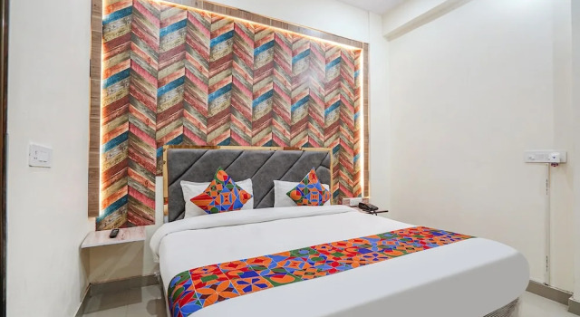 Fabhotel Siya Bihari