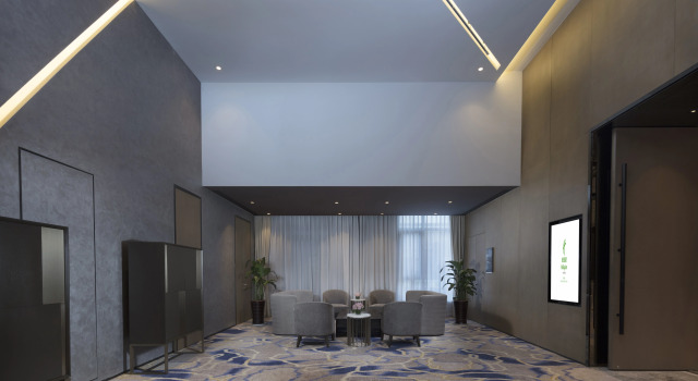 Holiday Inn Hangzhou Airport Zone by IHG, Rezerwuj Hotel Hotele w Hangzhou z basenem, Basen