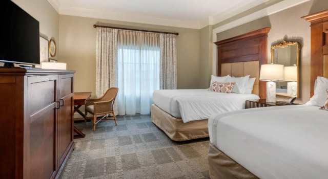 Четырёхместный номер Premier Omni Barton Creek Resort and Spa Austin