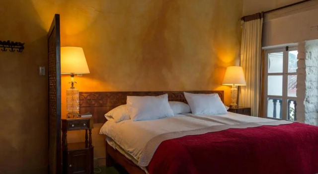 Полулюкс Hotel Mariscal Robledo