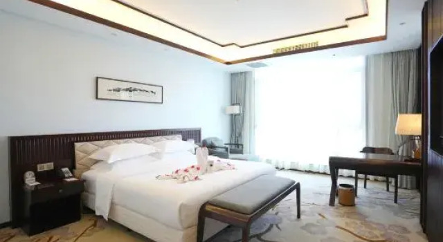 Люкс Executive Holiday Inn Wuyuan Huazhong
