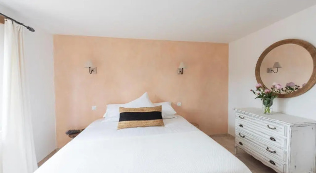 La Petite Ruche, 1 Bedroom Gite in the Luberon (Adults Only), Забронировать Апартаменты/квартира Апт Route de la Lavande