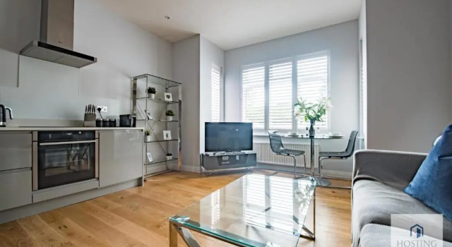 Апартаменты Luxury Ascot Apartment Close To Racecourse No 1