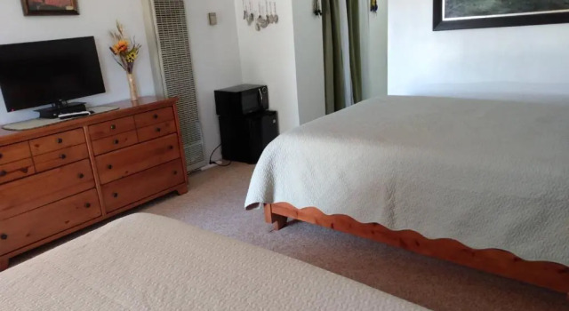 Трёхместный номер Standard Mokee Motel