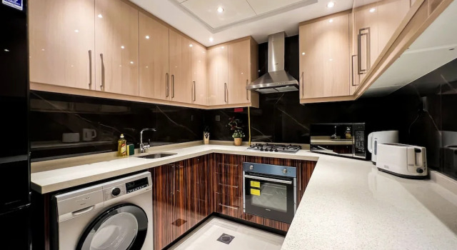 Апартаменты Luxury Luton Vacation Homes - Elite Downtown Residence