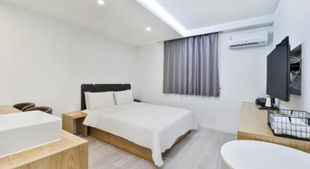 Busan Seomyeon Sloth Hotel, Забронировать Отель Пусан Южная Корея, рядом с Рынок Пхёнхва в Пусане