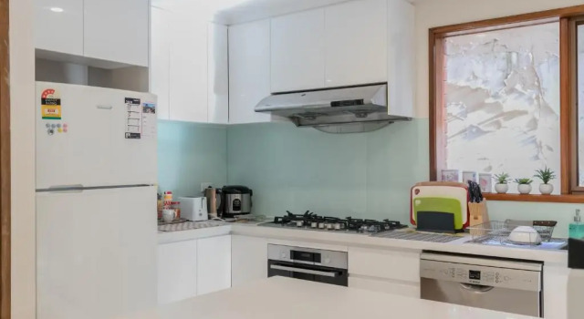 Коттедж с 4 комнатами 4BR Richmond townhouse - Free WIFI-Parking-Netflix