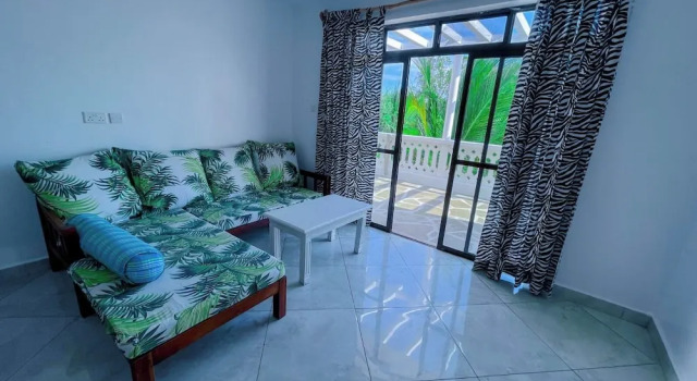 Silent Palms Villa, Book Hotel Galu Kwale