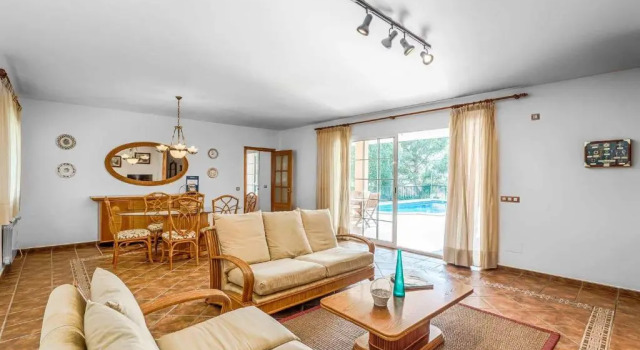 Villa Agua Marina, Rezerwuj Willa Hotele w Minorka z parkingiem, Parking