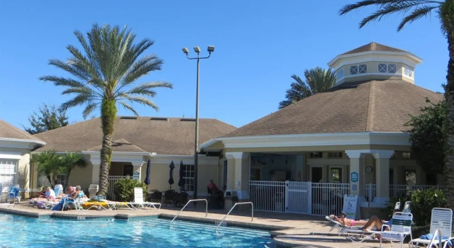 Gorgeous 4 Bedroom 2 Bath Pool Home close to Disney, Buchen Sie Hotel Hotels in Four Corners mit Pool, Schwimmbad