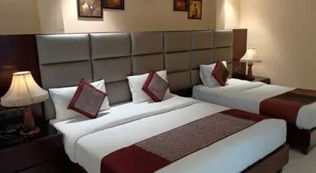Номер Deluxe Capital Plaza Residency and conventional center