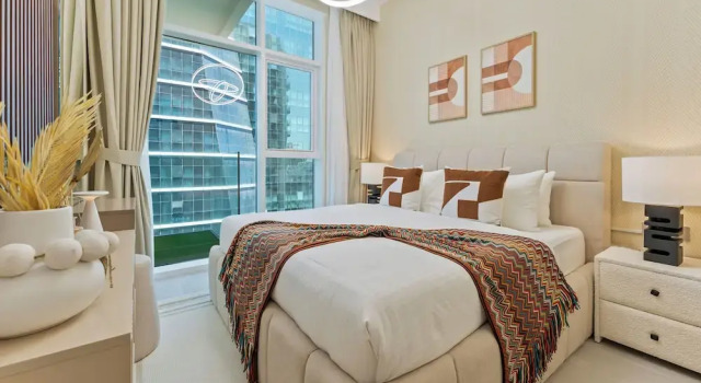 Апартаменты 2BR Luxury with Stunning Lake View in Business Bay