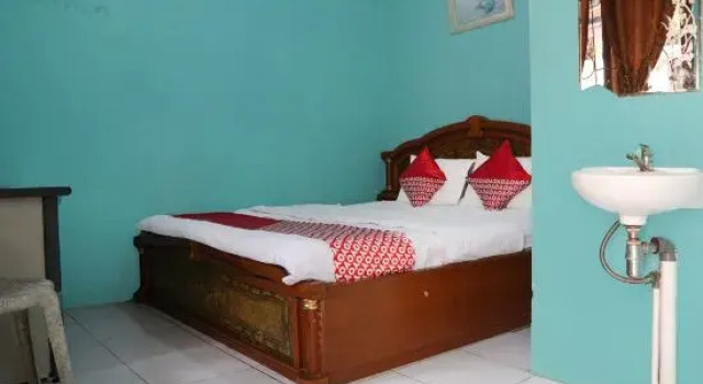 OYO 92831 Penginapan Raja