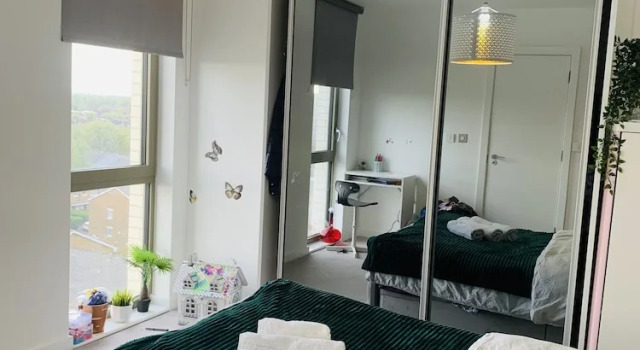 Charming 3-bed Apartment in London, Varaa Huoneisto Asunnot kohteessa Merseyside, Huoneisto