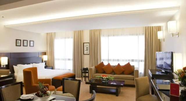 Полулюкс Ramada Plaza by Wyndham Beirut Raouche