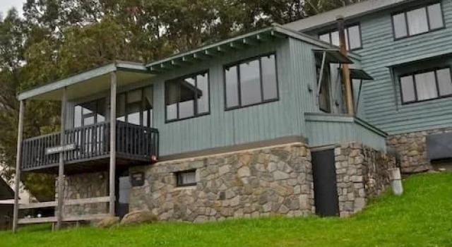 Thredbo Houses, Забронировать Отель Отели Тредбо 3 звезды, рядом с Лыжный подъёмник Easy-Does-It Quad Chair, 3*