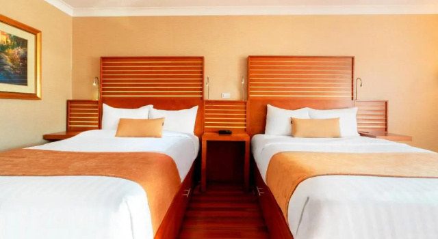 Четырёхместный номер Standard Отель Hôtel Lindbergh par JARO