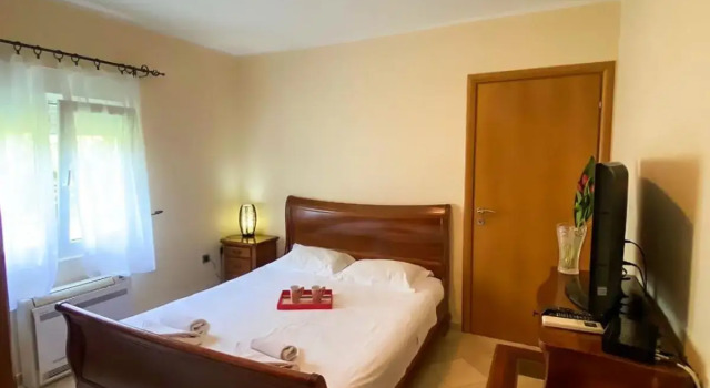 Apartman Jovan 3, with a view of the bay and free Wi-Fi