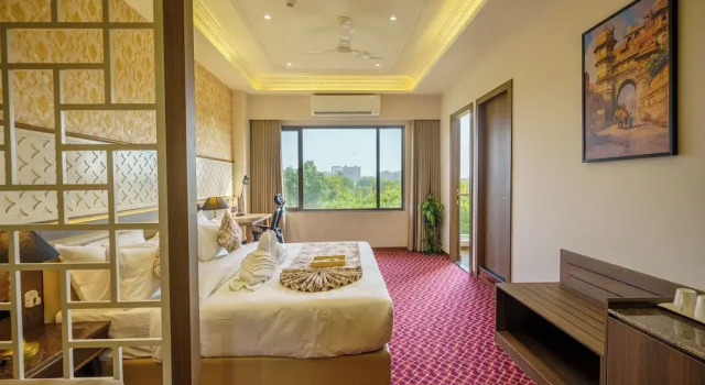 Люкс Luxury с балконом и с видом на парк Hotel Mivaante
