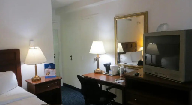 Baymont Inn & Suites Omaha, Rezerwuj Hotel Hotele w Omaha z basenem, Basen