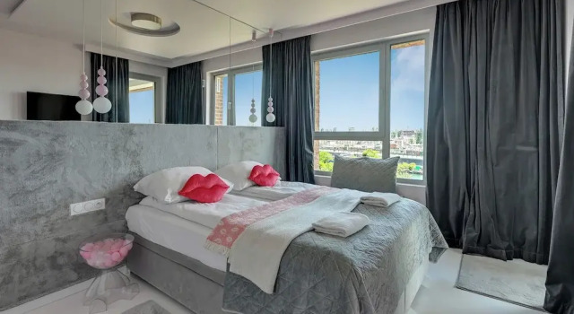 Żurawie Pink Port by Grand Apartments, Varaa Huoneisto Hotellit Pommeri pysäköinnillä, Pysäköinti