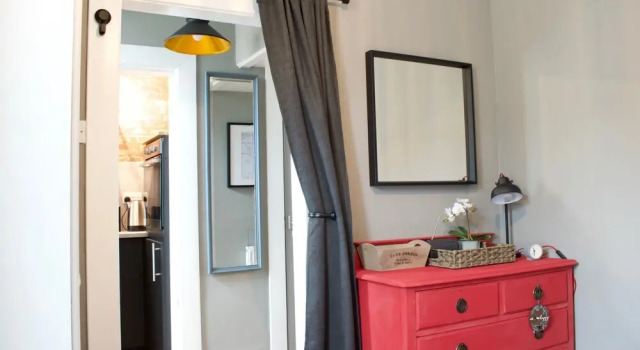 Homely Wee Leith Walk Retreat With Outdoor Space, Забронировать Отель Отели Эдинбурга 3 звезды, рядом с City Observatory, 3*
