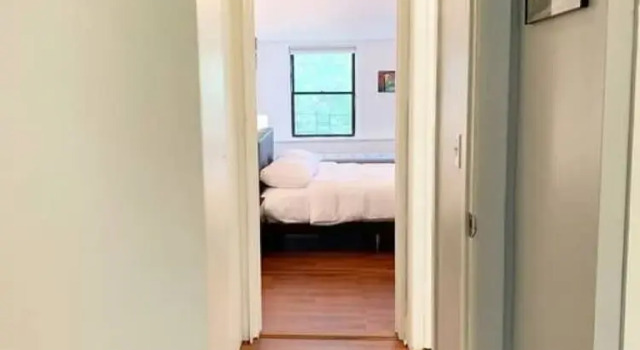 Апартаменты Easy Access to the Best of Brooklyn 2 Pets ok
