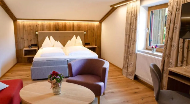 Двухместный номер Standard с балконом Landhotel Föhrenhof Ellmau