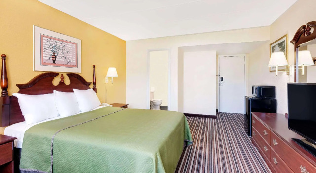 Двухместный номер Standard Travelodge by Wyndham Chambersburg