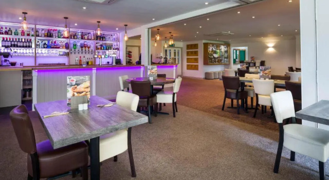 Трёхместный номер Standard Trethorne Hotel & Golf Club