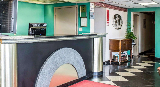 Econo Lodge Scranton near Montage Mountain, Забронировать Мини-отель Скрантона Sno Mountain