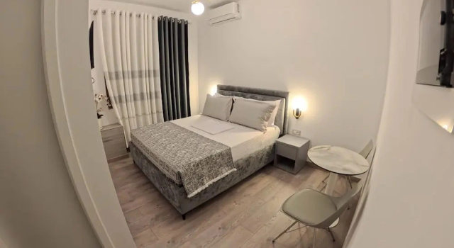 salillari guest house, Book Pension Hoteller i Berat County med parkering, Parkering
