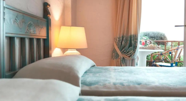 Люкс с видом на море Hotel Luci di La Muntagna