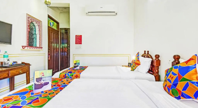 Номер Deluxe Fabhotel Shree Villas