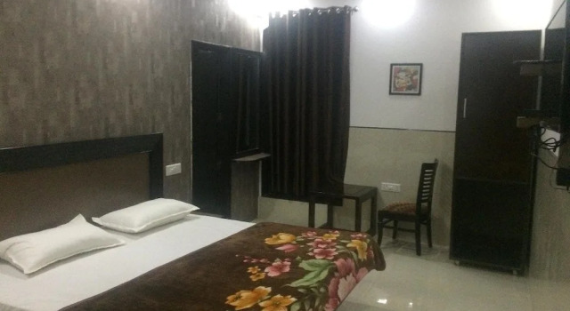 Business Doppel Suite Metro Inn