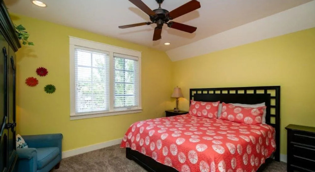Fin-tastic Bungalo at Sandestin by Destin Getaways, Rezerwuj Willa Hotele w Emerald Coast z parkingiem, Parking