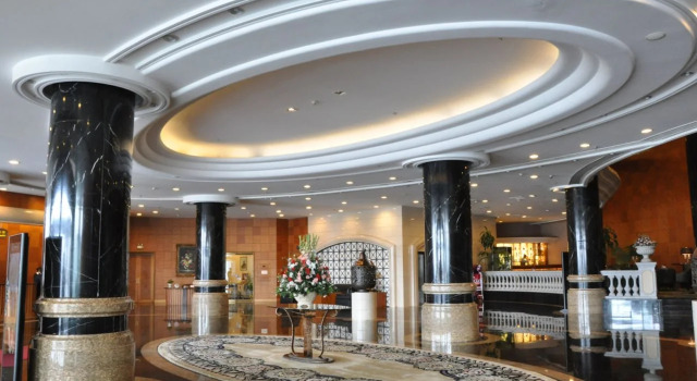 New Gloria Plaza Garden, Prenota Hotel Hotel 5 stelle a Harbin, 5*