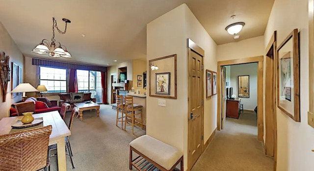 8203ns20 2 Bedroom Condo