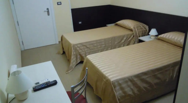 Двухместный номер Standard Hotel Happy