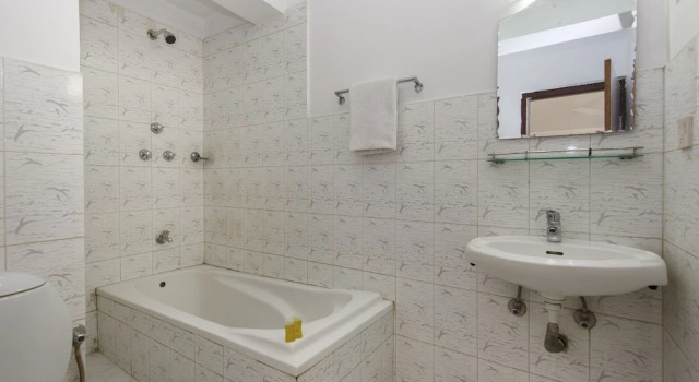 Двухместный номер Deluxe с балконом Pacific Guest House