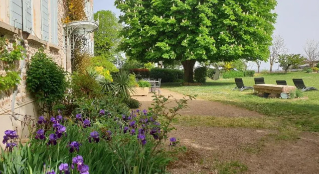 Коттедж с 4 комнатами Château de Grandmont - Escale authentique au coeur des vignes